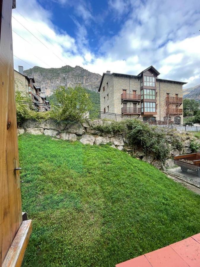Apartamento Con Espectacular Terraza Escarrilla Eksteriør billede